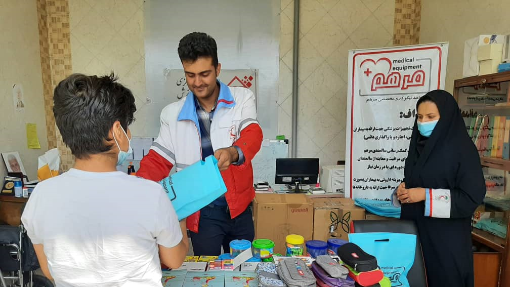 اجرای طرح مهربانی مهر در استان مرکزی با توزیع ۲۸۶ بسته نوشت افزار